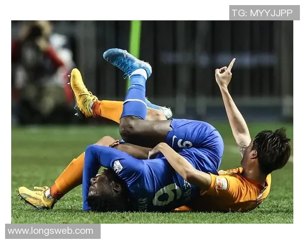 武汉超级足球明星精彩瞬间回放视频带你重温激情赛场的辉煌时刻